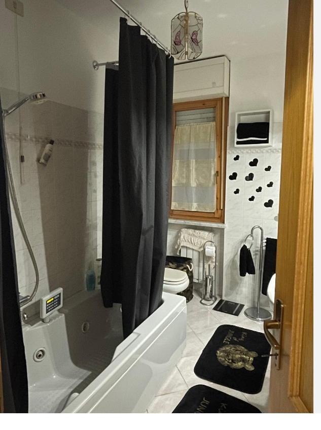Apartament Bellissima Stanza Con Parcheggio Gratuito Cinquale Zewnętrze zdjęcie
