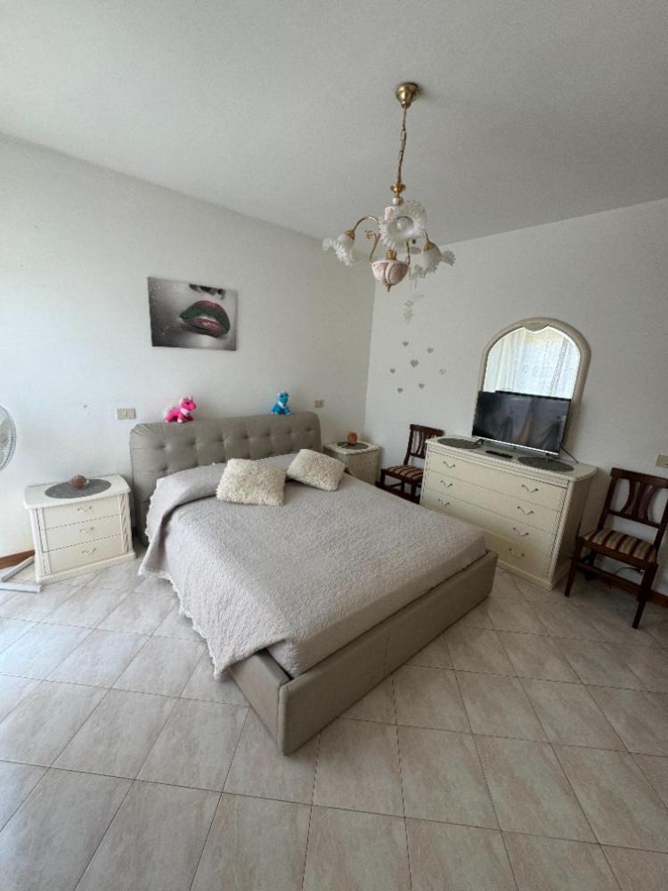 Apartament Bellissima Stanza Con Parcheggio Gratuito Cinquale Zewnętrze zdjęcie